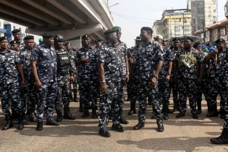 Вооружени напаѓачи убиле над 160 луѓе во Нигерија