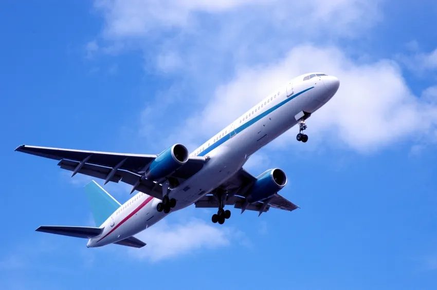 Горивото ги крева цените на билетите - летањето станува поскапо