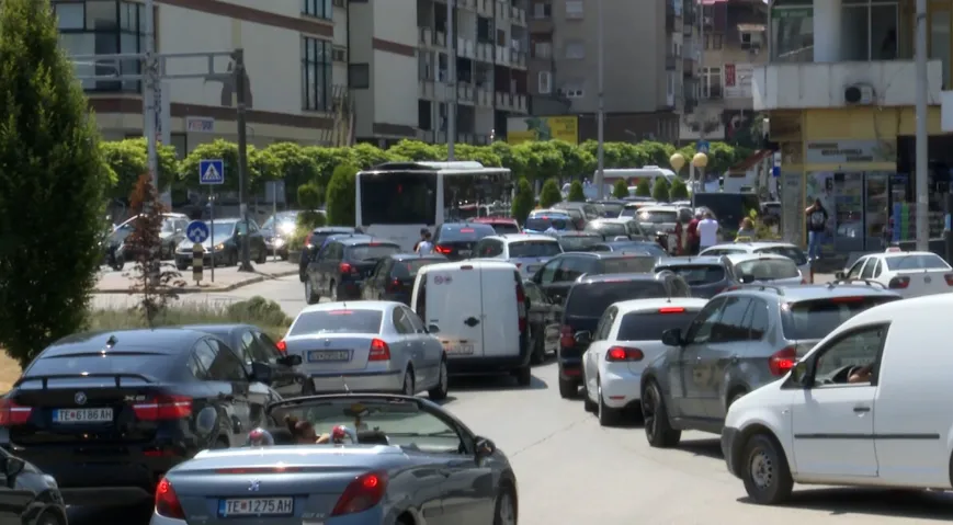 11-годишно дете тешко повредено откако го удри возило на булевар во Тетово