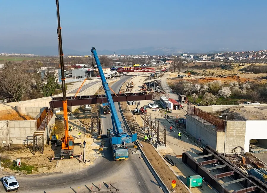 Се поставува мостот на Момин Поток: Чекор кон решавање на тесното грло во Скопје