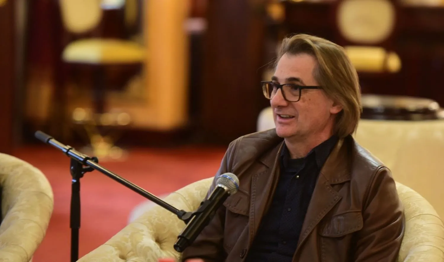 Александар Поповски се враќа во МНТ по 14 години - сака да режира за носталгија