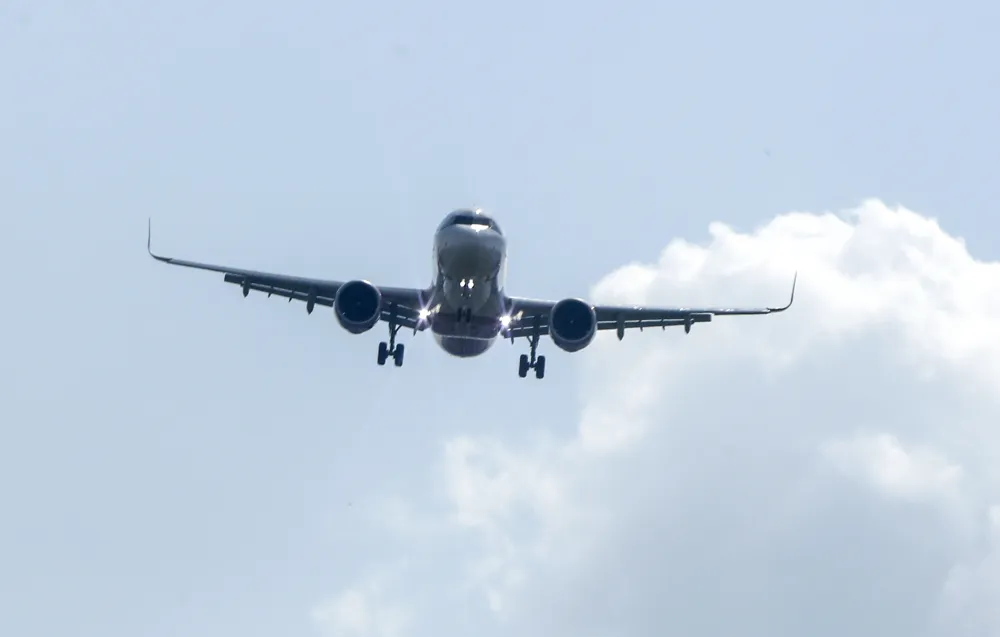 Авиоиндустријата влегува во најтешка криза од пандемијата