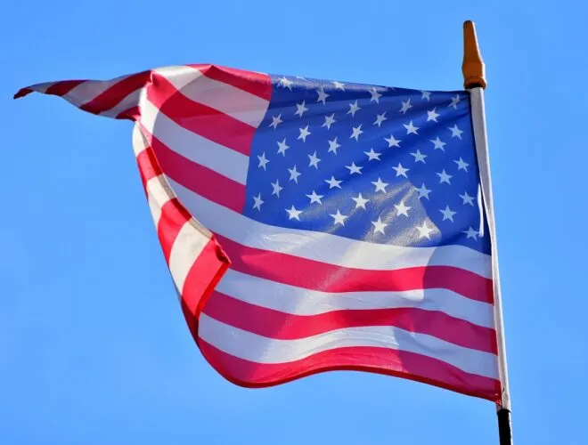 Инфлацијата во САД скокна на 3,3 отсто - војната со Иран го поскапува животот