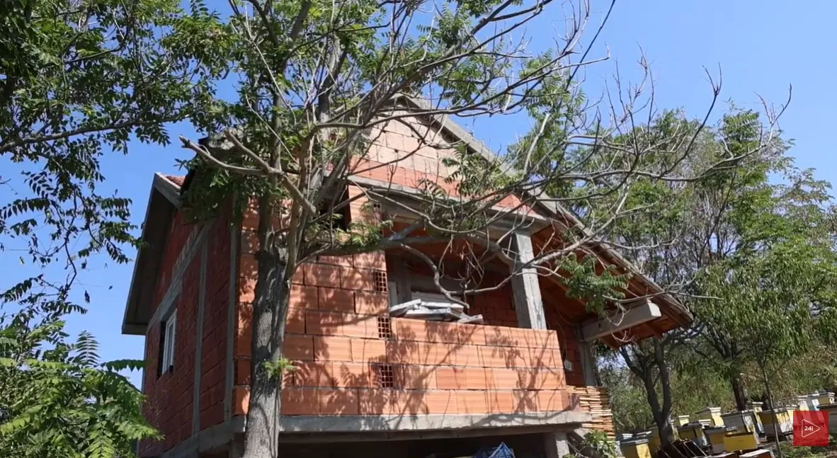 Полиција со дронови го пребарува село Орел - се бара исчезнатата Злата Јанкова