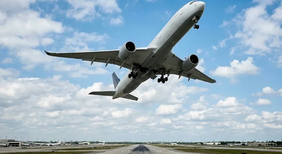 Air Serbia пилотот над Лисабон одлучи во неколку секунди - go-around маневра што патниците ретко ја разбираат, и стандардна за обуката на сите големи авиокомпании
