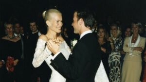 Claudia Schiffer's Wedding 24 Years Ago: Valentino, Three Metres of Lace and a Dress That Today Sits Under Protection at Home