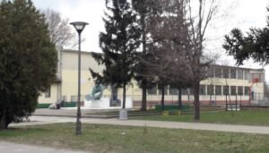 Двајца тинејџери истепале средношколец во Аеродром – училиштето веќе било известено за вознемирување, ништо не било преземено