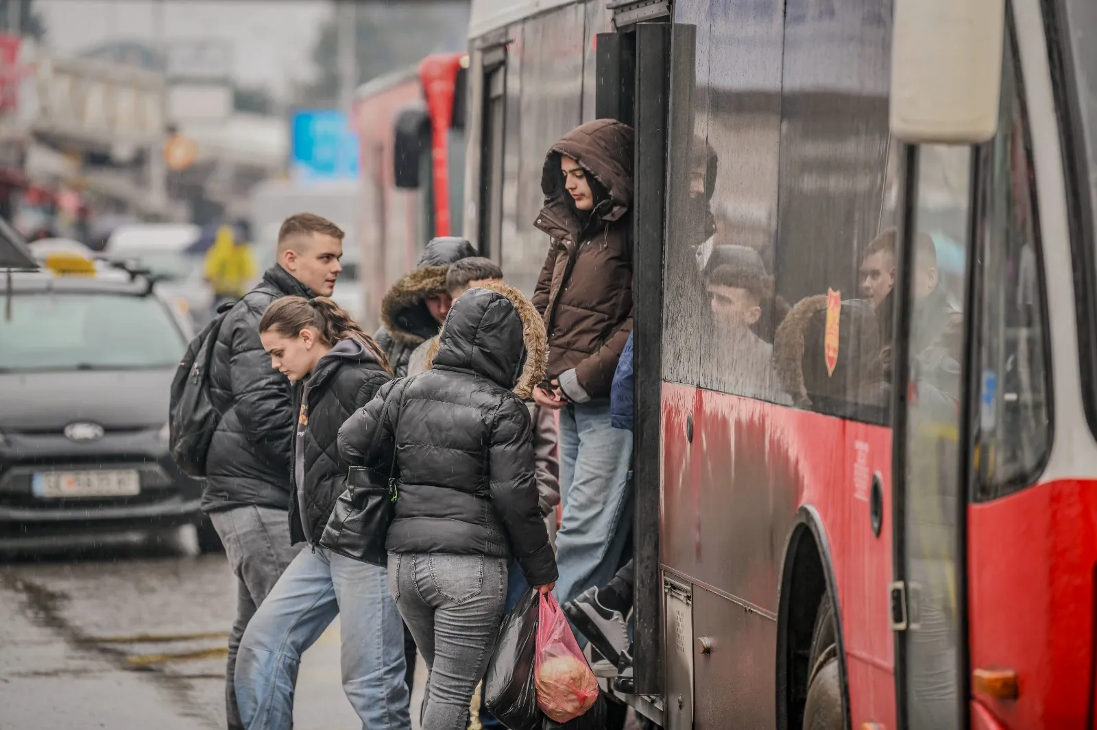 Тендерот за нови автобуси во Скопје повторно се распишува: 157 возила од 341 секој ден на улица, СДСМ обвинува за наместување на Орбан-фирма