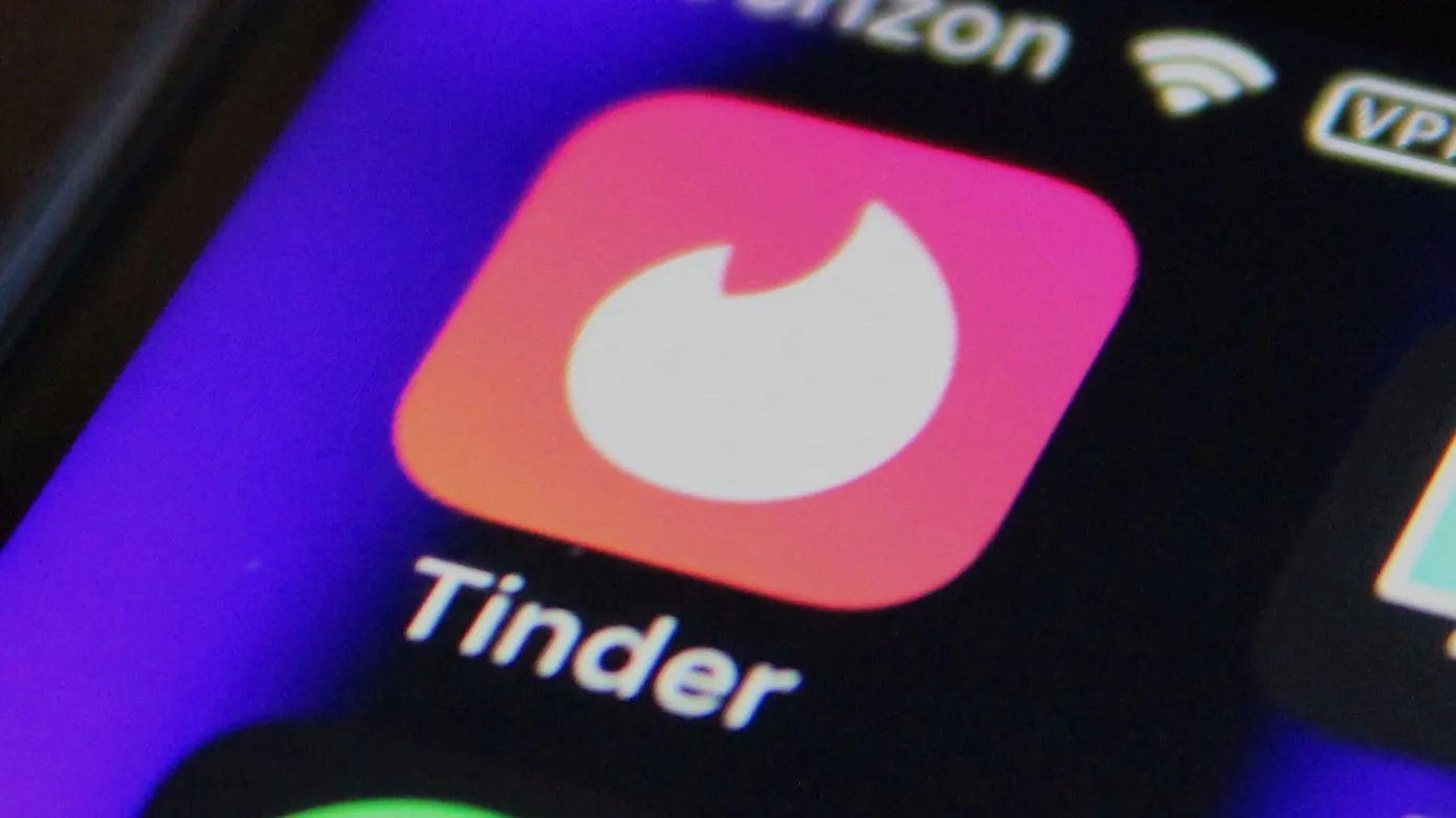 Tinder го успорува вработувањето за да плати AI алатки: AI ги јаде идните работни места