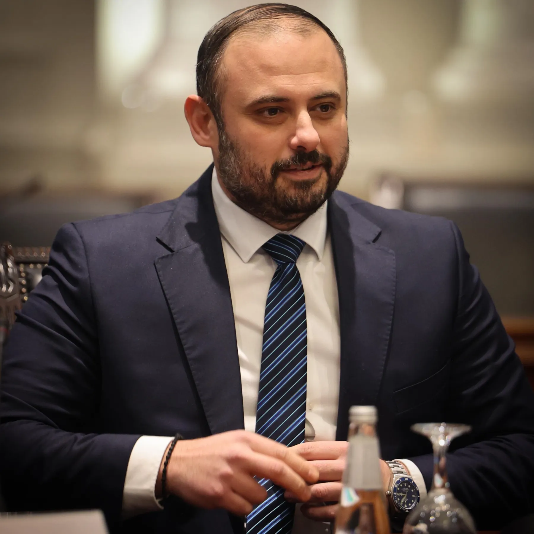 Ѓорѓиевски го врати сјајот на фонтаните: полесно е да се пушти фонтана отколку да се исчисти небото