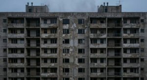 Mickoskis EU-"Marathon" ohne Frist, eine Fassade in Karpos fällt zum zweiten Mal, Debar verliert seine Jugend, Moskau brennt