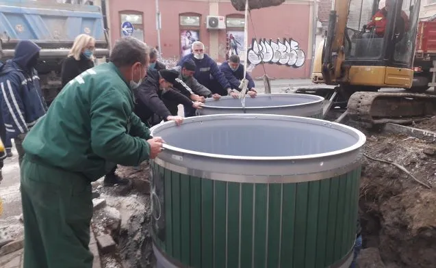 Куманово го собира ѓубрето во полуподземни контејнери: еден собира колку шест