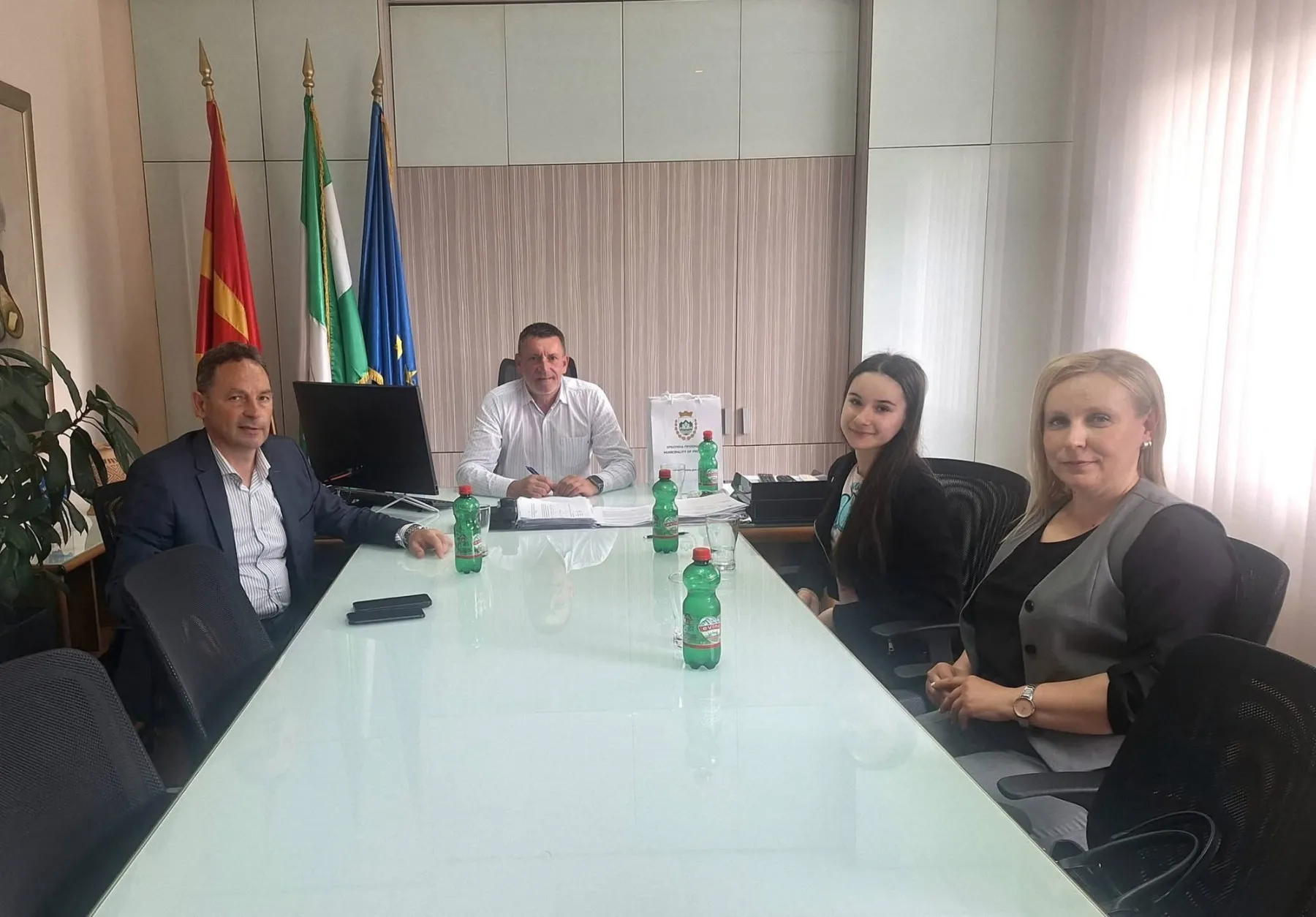 Девојче од Пробиштип е државен првак по географија - повод за гордост што не се прави со буџет
