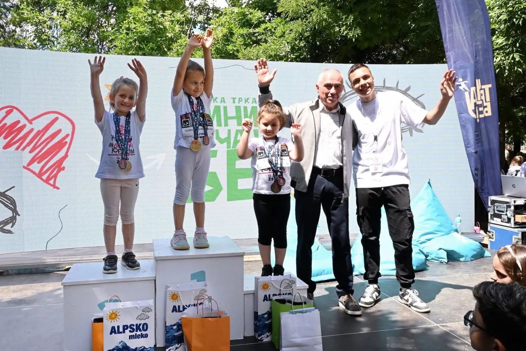 800 деца претрчаа низ Битола: Мини Трчај бе расте во вистински спортски настан
