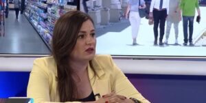 Зајкова бара закон против „шурењето“ на банките: плаќаш провизија за проверка на сопствени пари
