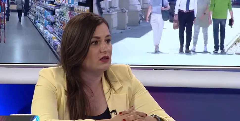 Зајкова бара закон против „шурењето“ на банките: плаќаш провизија за проверка на сопствени пари