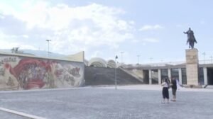 Куполите над Скендербег по години чекање добиваат намена: библиотека во срцето на Чаир