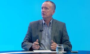 Таравари испрати ишарет дека би се вратил во Владата – но со нов договор