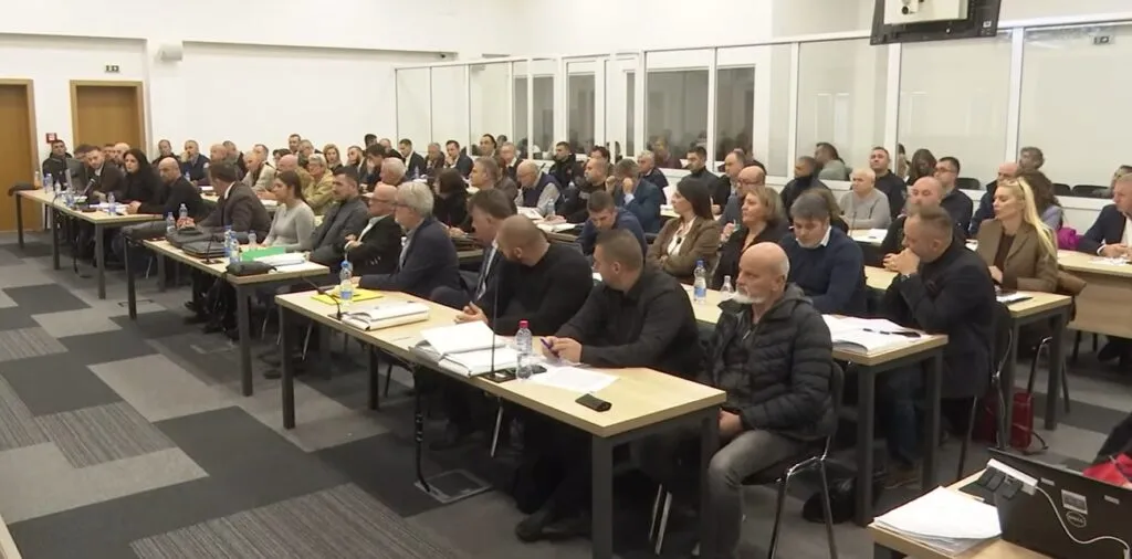 Започна судењето за Пулс: деветте полицајци не ја признаа вината, 63 гроба чекаат одговор