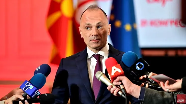 ВМРО го праша Филипче дали е дел од бугарските мисии: истата мелодија за предавство, додека платите чекаат
