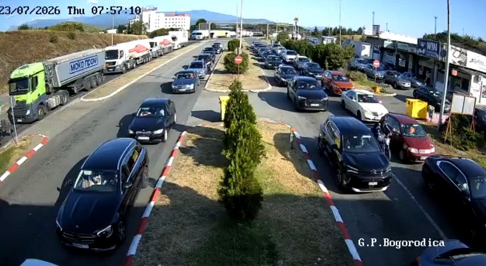 Засилен сообраќај кон Грција, но на „Богородица“ се чека само 15 минути: Тајмингот ја прави разликата