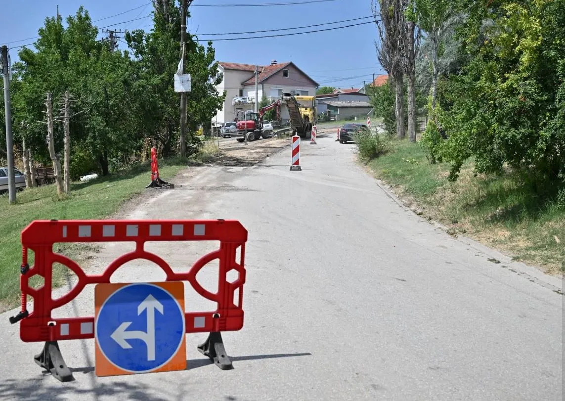 Прв пат по децении се асфалтира улицата кон Горно Оризари: Зборот што најмногу тежи е „првпат“