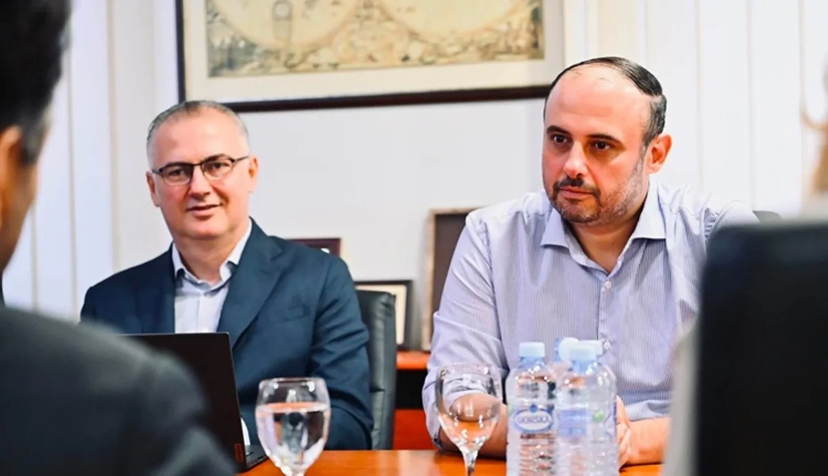 БРТ конечно тргнува? Ѓорѓиевски вети реализација со ЕБОР, но Скопје памети многу вакви најави