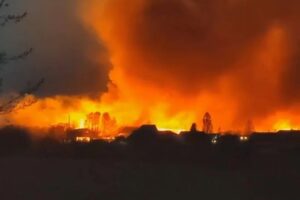 Rusija ostaje bez benzina: redovi od 36 sati, a naftni gigant traži gorivo od Belorusije i Indije