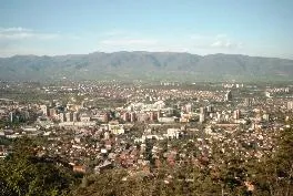 Триесет градби на ерозивна падина над Скопје: Општината опасноста ја признава на хартија, но планот молчи