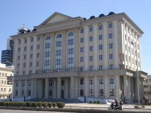 Седум убоди со нож, а осомничените дома: нападот врз 14-годишник во Ченто се води како насилство, не како обид за убиство
