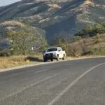 Огнот кај Велес го зафати автопатот со чад: два авиона, шест пожарникари и селани со лопати