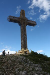 Ndriçim i ri LED në Vodno „për herë të parë deri tani": kryetari mburret, por pse mali kaloi kaq shumë vite në errësirë?