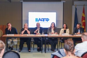 147 луѓе земаат пензија од вториот столб по 9.878 денари: што ако државата ги земе парите?