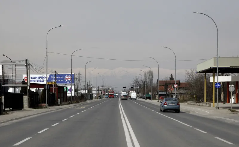 Од 88 отсто во мај до првиот слој асфалт во август: 850 метри што Драчево ги чека 14 години