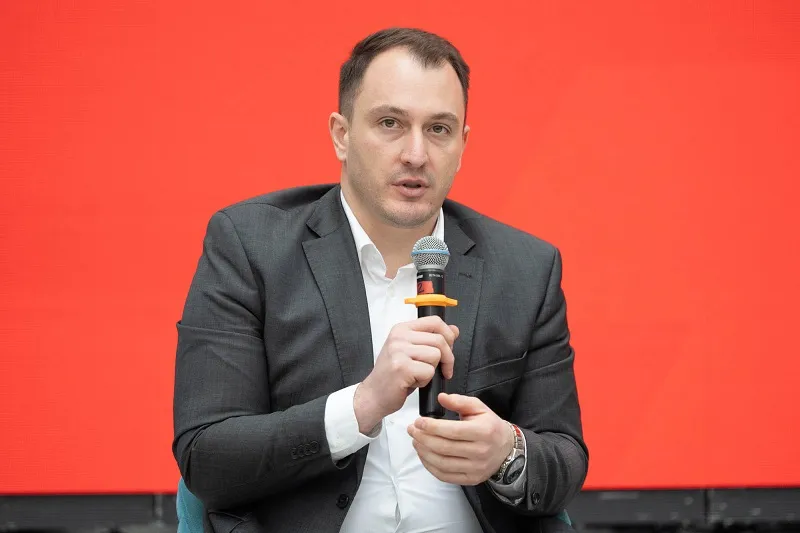 20 милиони евра за дата-центар: но прво прашање е кој ги држеше 20-те серверски соби досега
