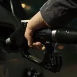 Дизелот чука на 100 денари, а одговорот на Владата е „ја следиме состојбата"