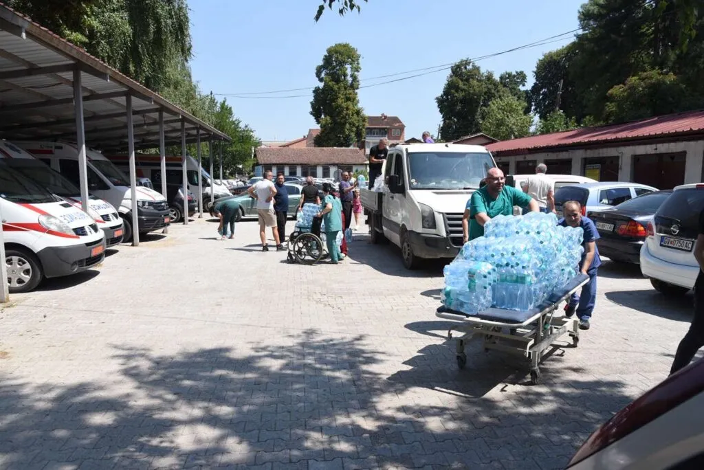 Затворени операциони сали во Гостивар бидејќи нема безбедна вода за стерилизација