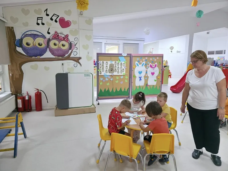 Пријавите ги поднесе полицијата, не градинките: негувателки осомничени за насилство врз деца во Хром и Берово