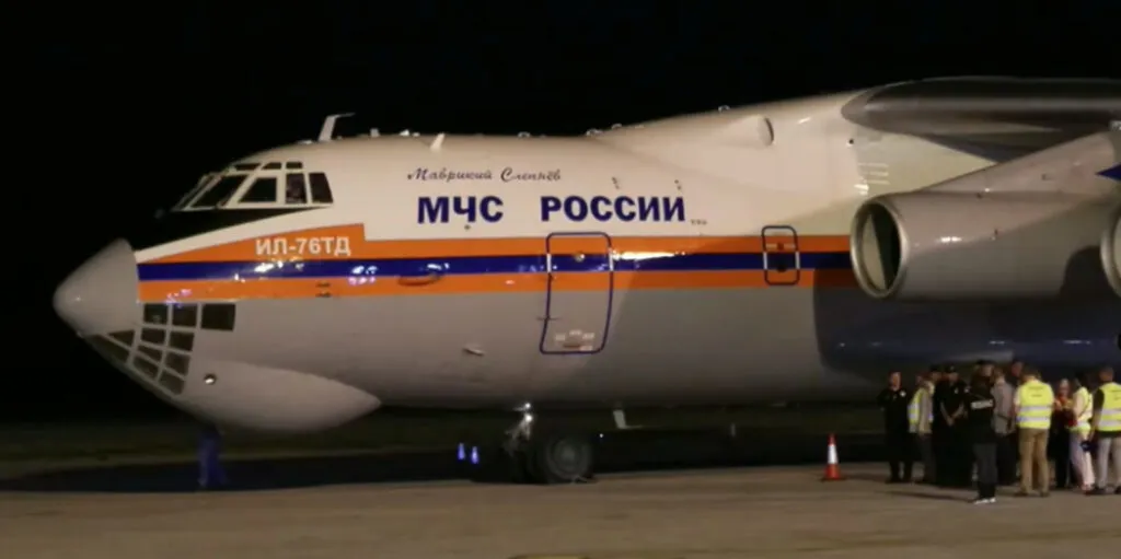 Руски Ил-76 слета во Ниш за пожарите: 42 тони вода и една добро режирана слика