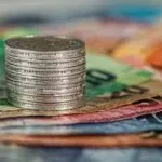 Минималец од 624 евра, најбрз раст во Европа: Но семејството троши 1.100 евра месечно