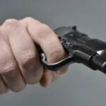 Репетиран пиштол на пат кај Крушопек: Границата меѓу билтен и погреб ја држеше туѓ нерв