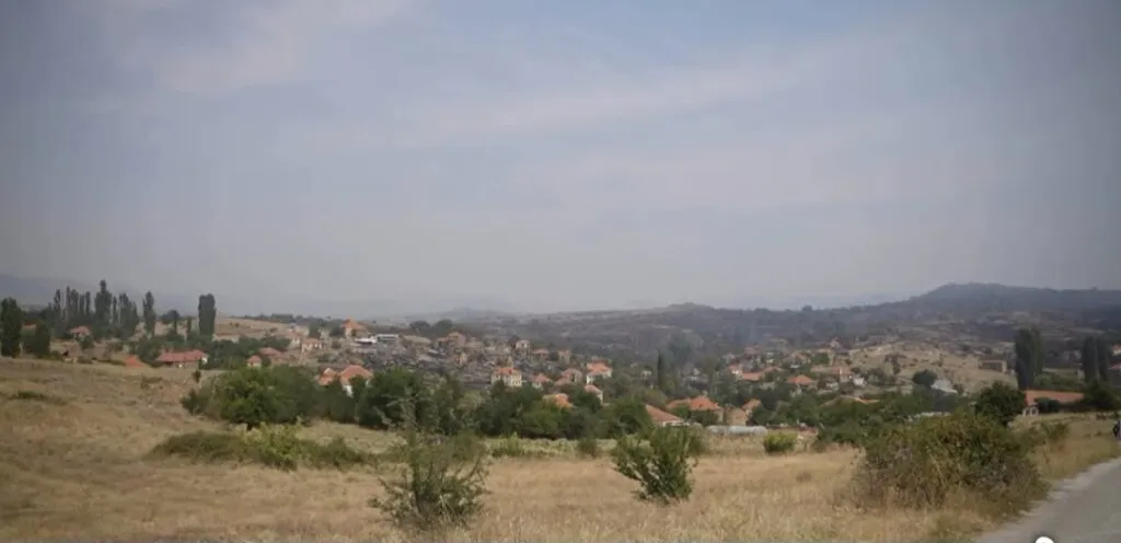 Дваесет километри огнена линија во Мариово: „Ќе имаме тешка ноќ, треба да го одбраниме селото Крушевица“