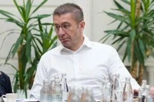 Дунав на најниско ниво во сто години ги качи цените на струјата: Мицкоски вели дека кај нас нема да поскапи