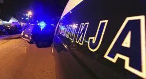 Двајца татковци уапсени во иста ноќ за напад врз своите синови: што се случува во тие куќи утре?