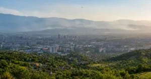 Скопје дишеше чад од две планини: 21 пожар за еден ден, а Водно чисто