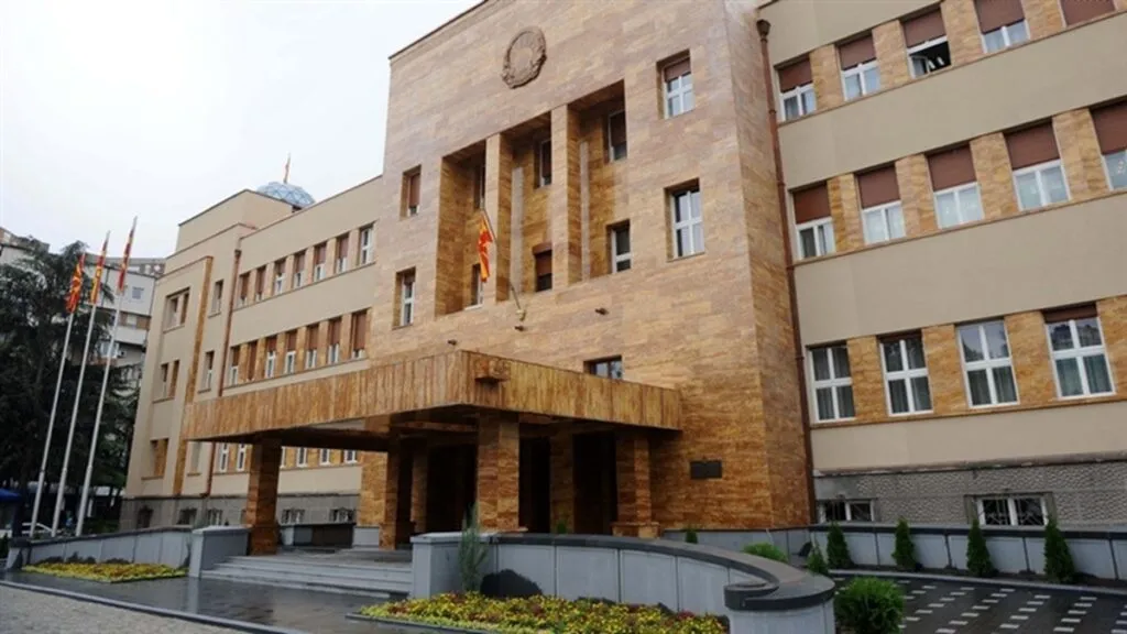 Собранието демантира дека плаќа приватно осигурување за пратениците: станува збор за законски прегледи