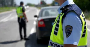 1.621 казна за три дена, 20 возеле без дозвола воопшто: што кажуваат бројките на МВР