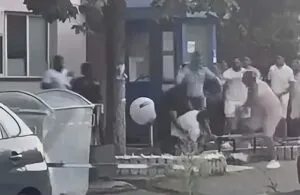 Шестмина се тепале пред полициската станица во Кочани: сега ќе се проверува и што правеле полицајците
