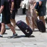 Тројца од секои четворица туристи во јуни биле странци, а домашните гости бегаат од сопствената држава