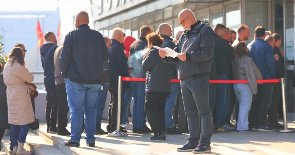 Општините во изборната 2025 поделија 4 милиони евра помош, а за исто новороденче некаде даваат 3.000, некаде 30.000 денари